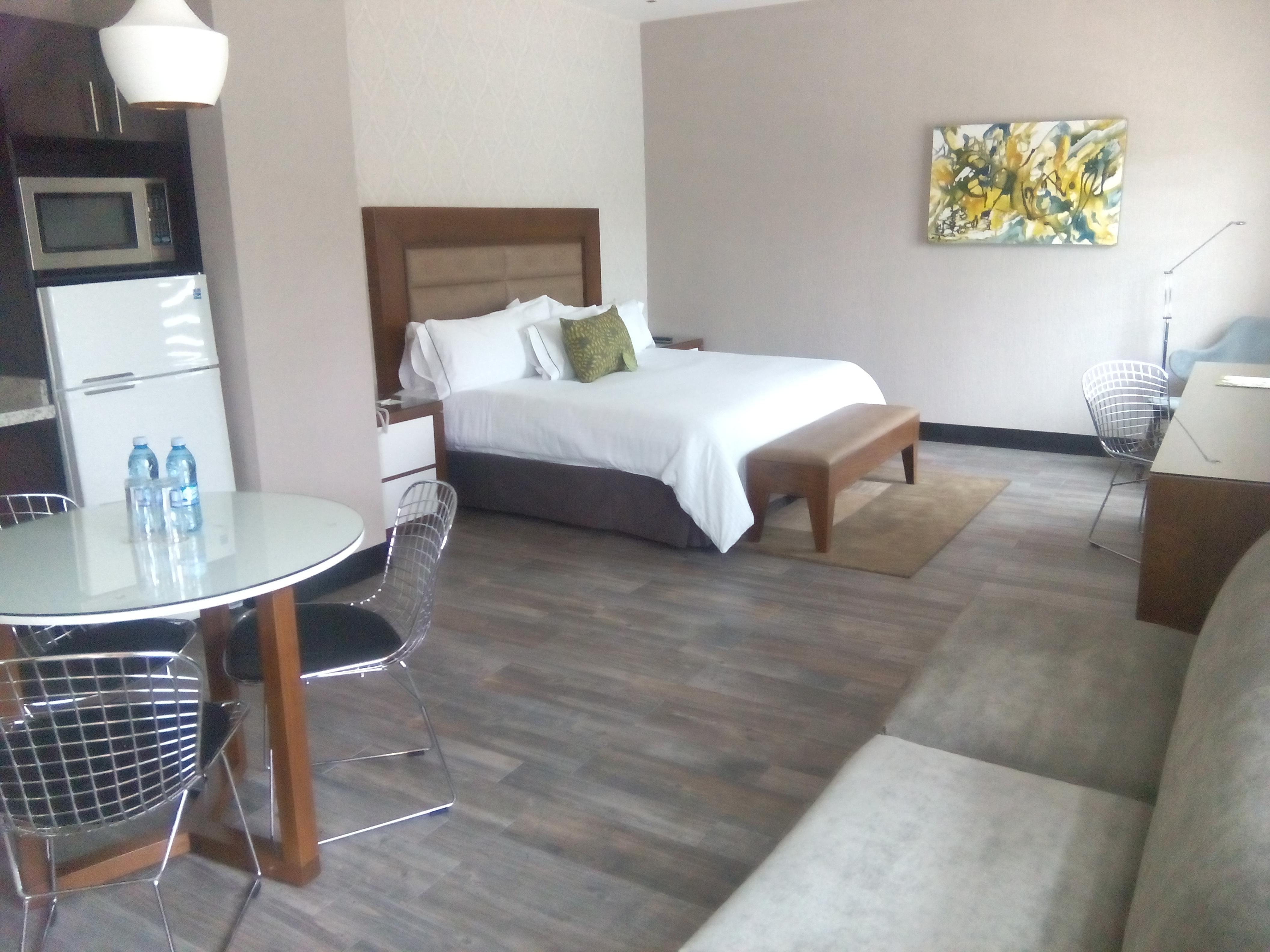 Aurea Hotel And Suites Zapopan Bagian luar foto