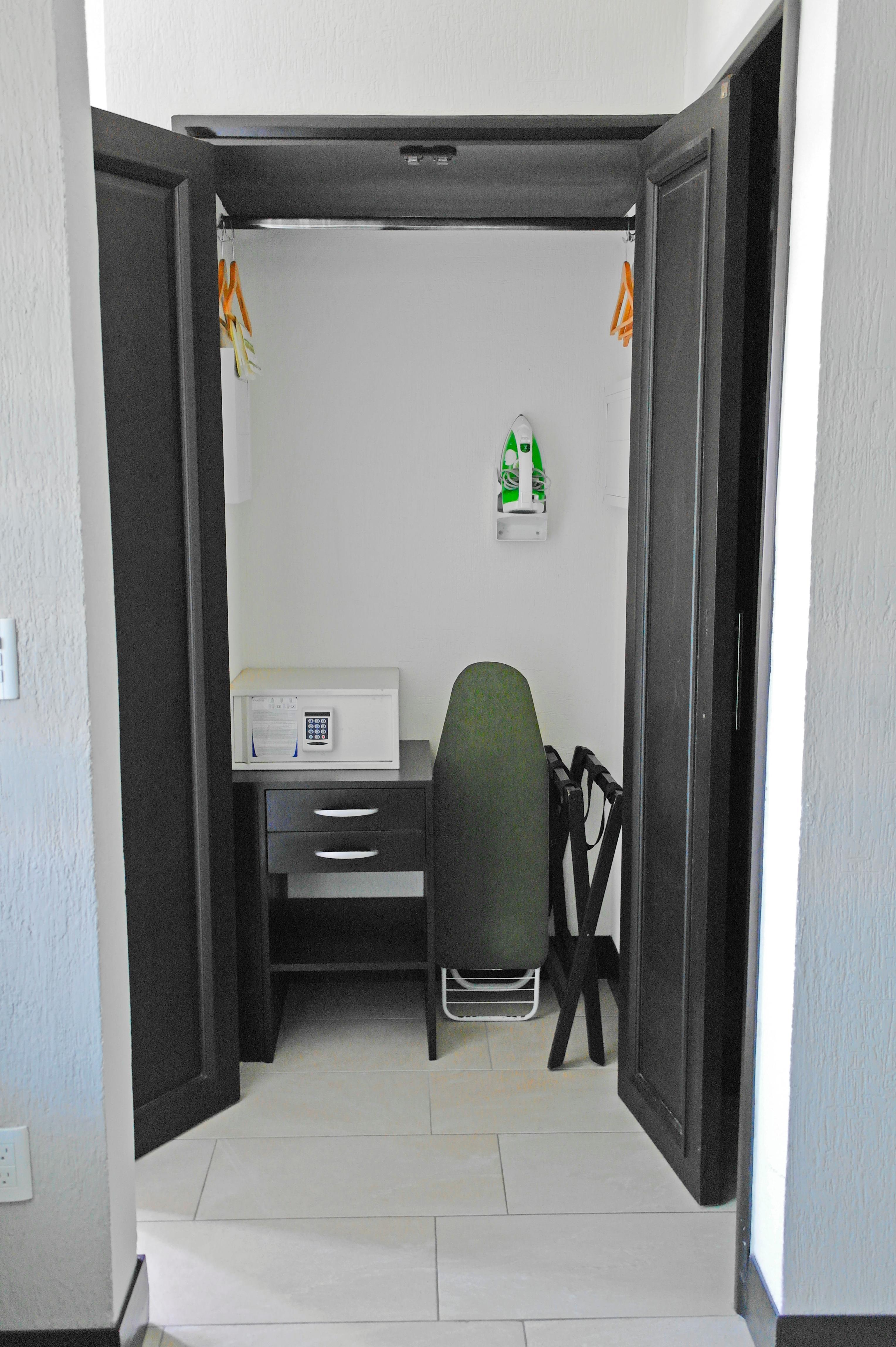 Aurea Hotel And Suites Zapopan Bagian luar foto